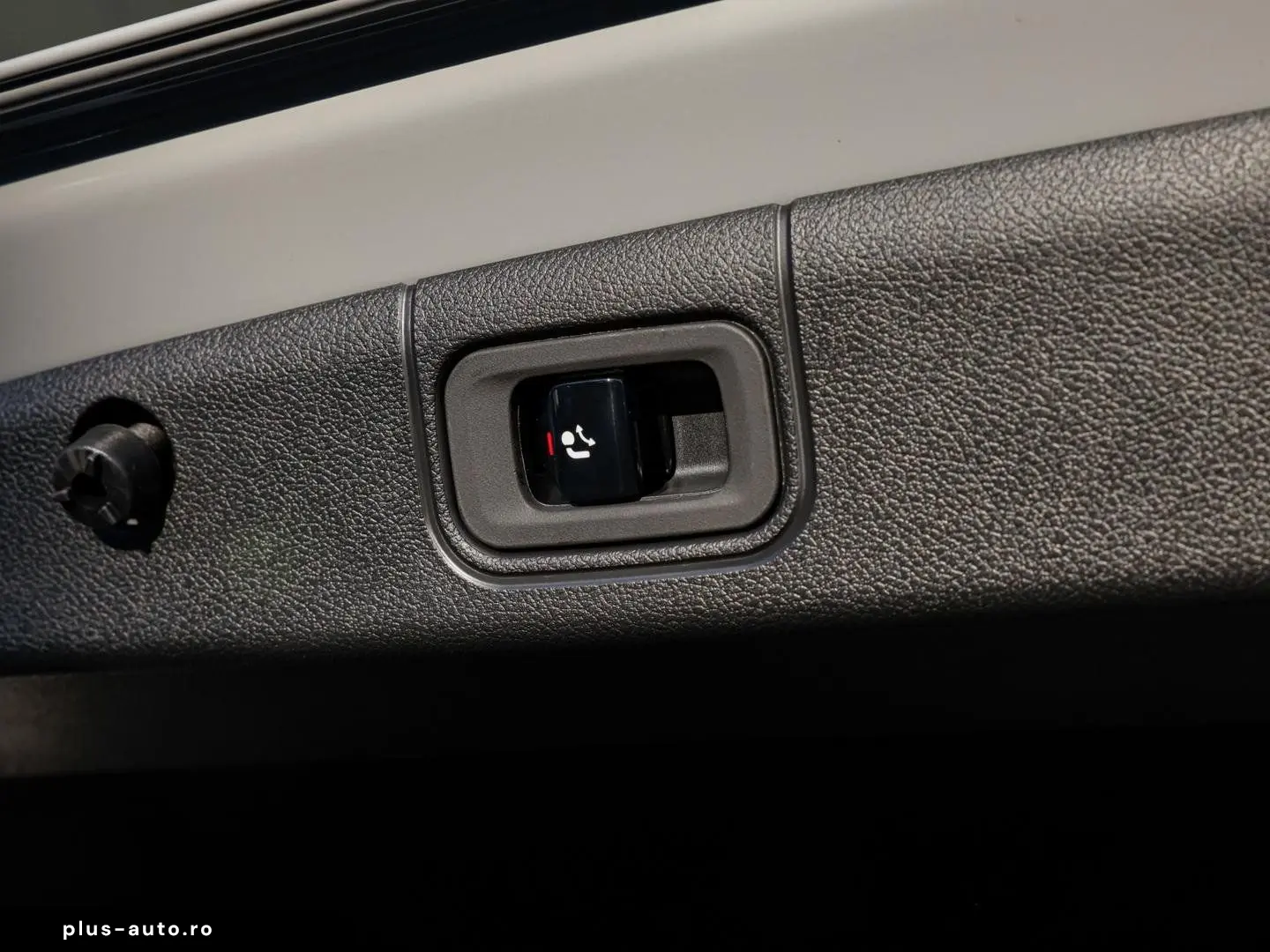 MERCEDES-BENZ E 450 d 4M AMG DigitalLight Distronic Pano AHK