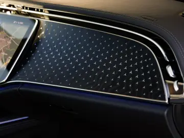 MERCEDES-BENZ E 450 d 4M AMG DigitalLight Distronic Pano AHK