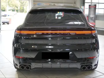 Porsche Cayenne Coupe Black Edition_MY2026