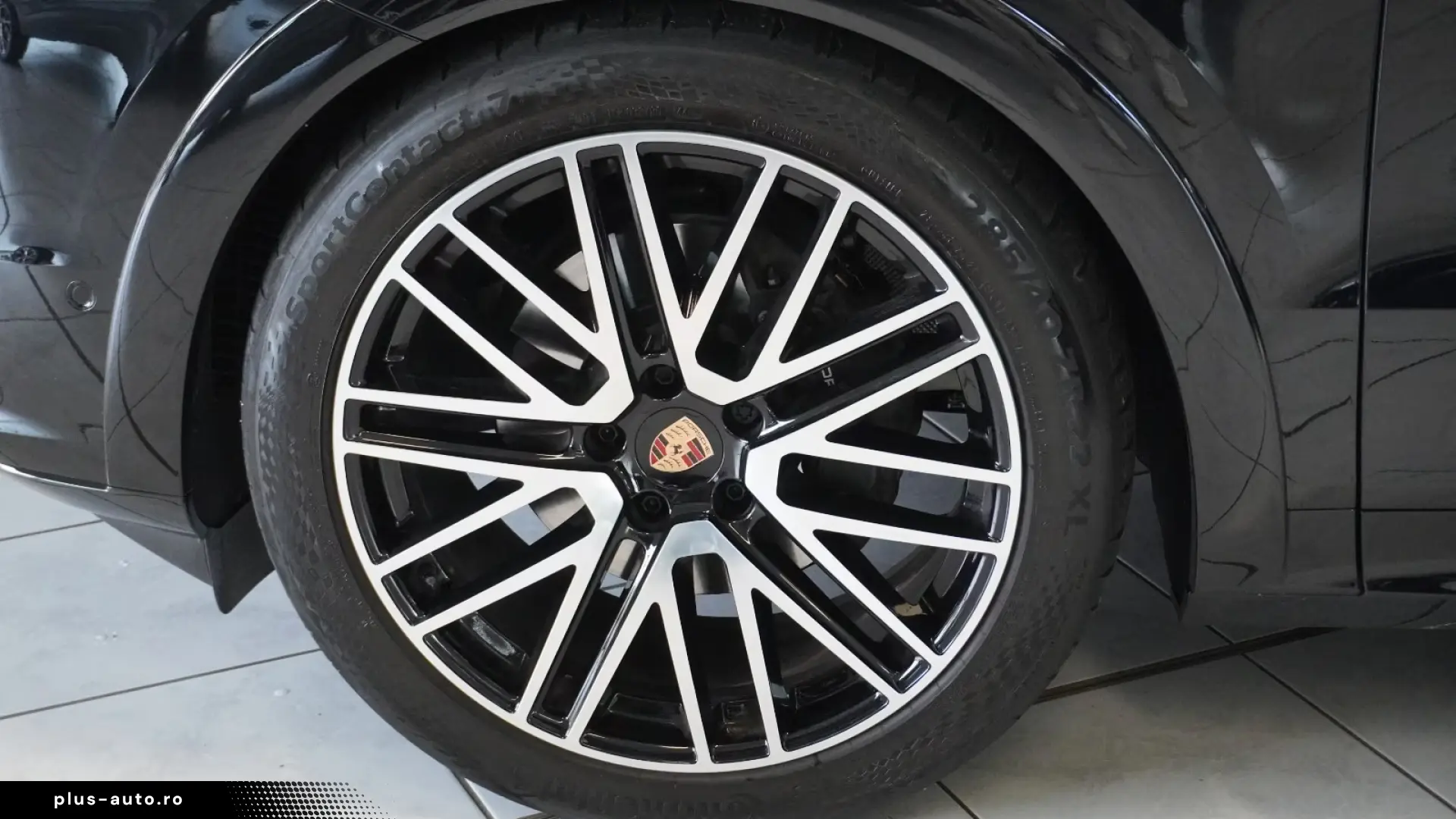 Porsche Cayenne Coupe Black Edition_MY2026