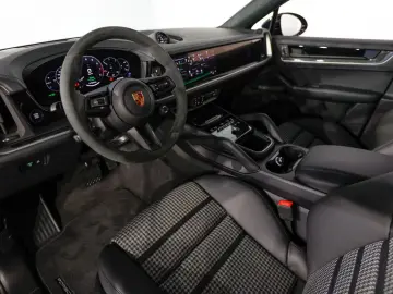 Porsche Cayenne E-Hybrid Coupe Black Edition_MY2026