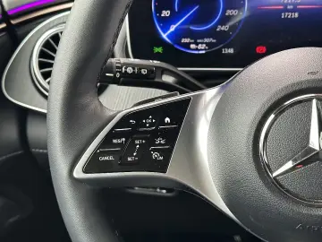 Mercedes-Benz EQE SUV 500