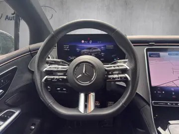Mercedes-Benz EQE 300 AMG