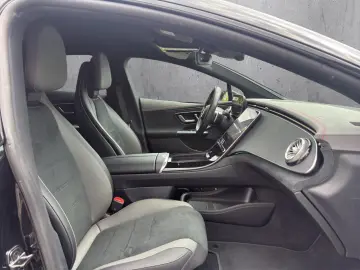 Mercedes-Benz EQE 300 AMG