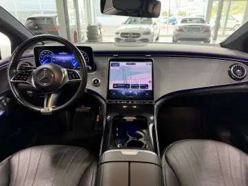 Mercedes-Benz EQE 300 AMG