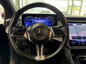 Mercedes-Benz EQE 300 AMG