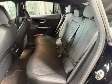 Mercedes-Benz EQE 300 AMG