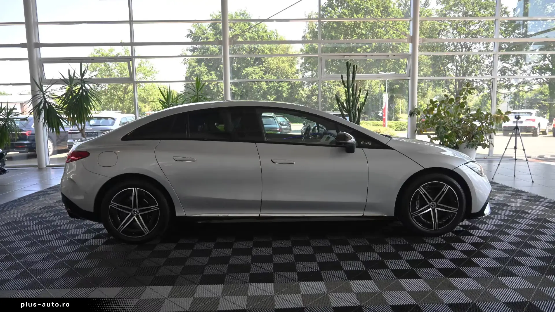Mercedes-Benz EQE 350 AMG
