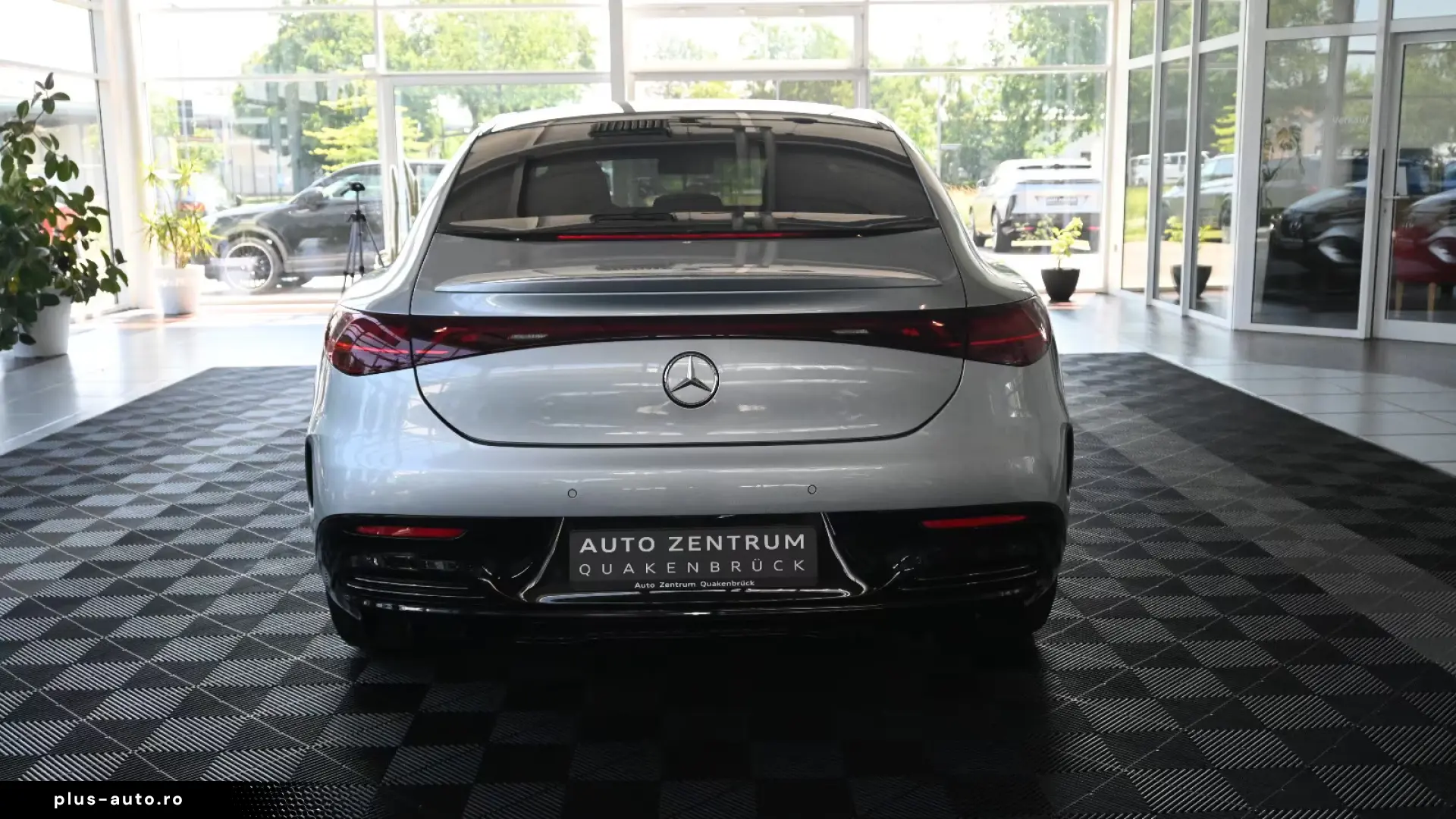 Mercedes-Benz EQE 350 AMG