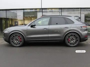 Porsche Cayenne S E-Hybrid