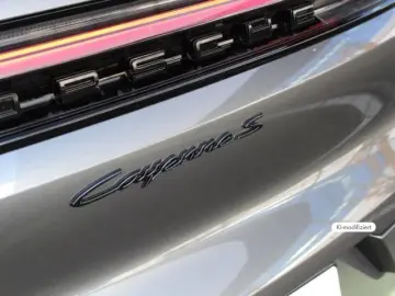 Porsche Cayenne S E-Hybrid