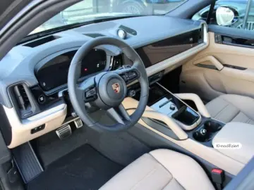 Porsche Cayenne S E-Hybrid