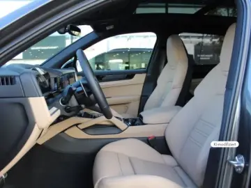 Porsche Cayenne S E-Hybrid