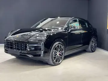 Porsche Cayenne S E-Hybrid
