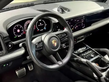 Porsche Cayenne S E-Hybrid