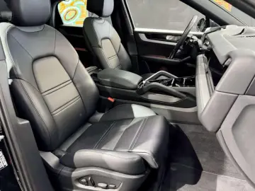Porsche Cayenne S E-Hybrid