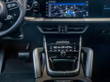 Porsche Cayenne E-Hybrid Coupé Black Edition
