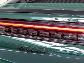 Porsche Cayenne E-Hybrid Coupé Black Edition