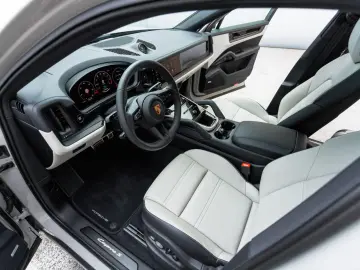 Porsche Cayenne S E-Hybrid Coupé Black Edition