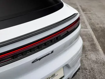 Porsche Cayenne S E-Hybrid Coupé Black Edition