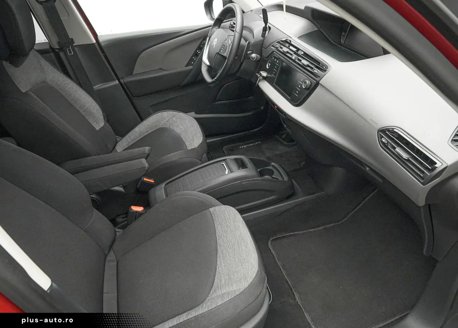 Citroen C4-Grand-Space-Tourer