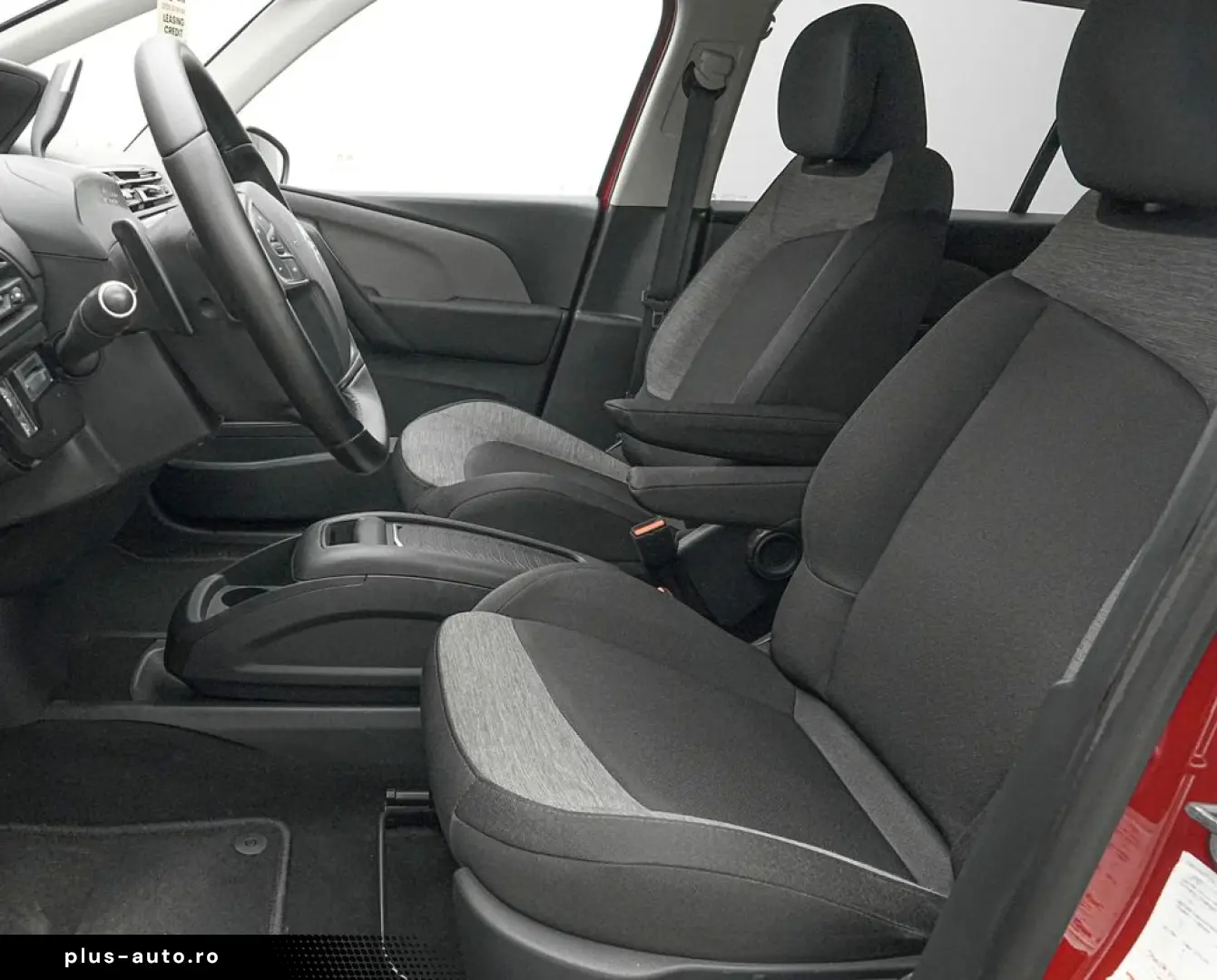 Citroen C4-Grand-Space-Tourer