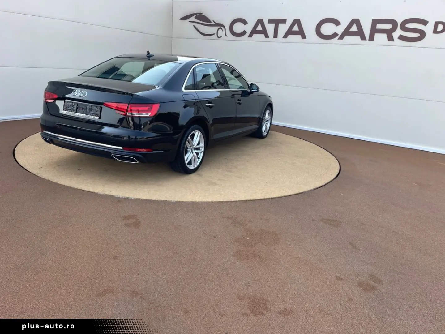 Audi A4 35TDI  150CP BI-Xenon  Distronic  Ambientale  CarPla