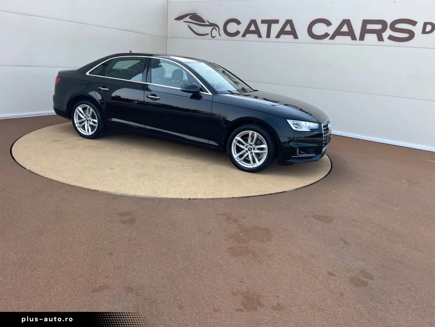 Audi A4 35TDI  150CP BI-Xenon  Distronic  Ambientale  CarPla
