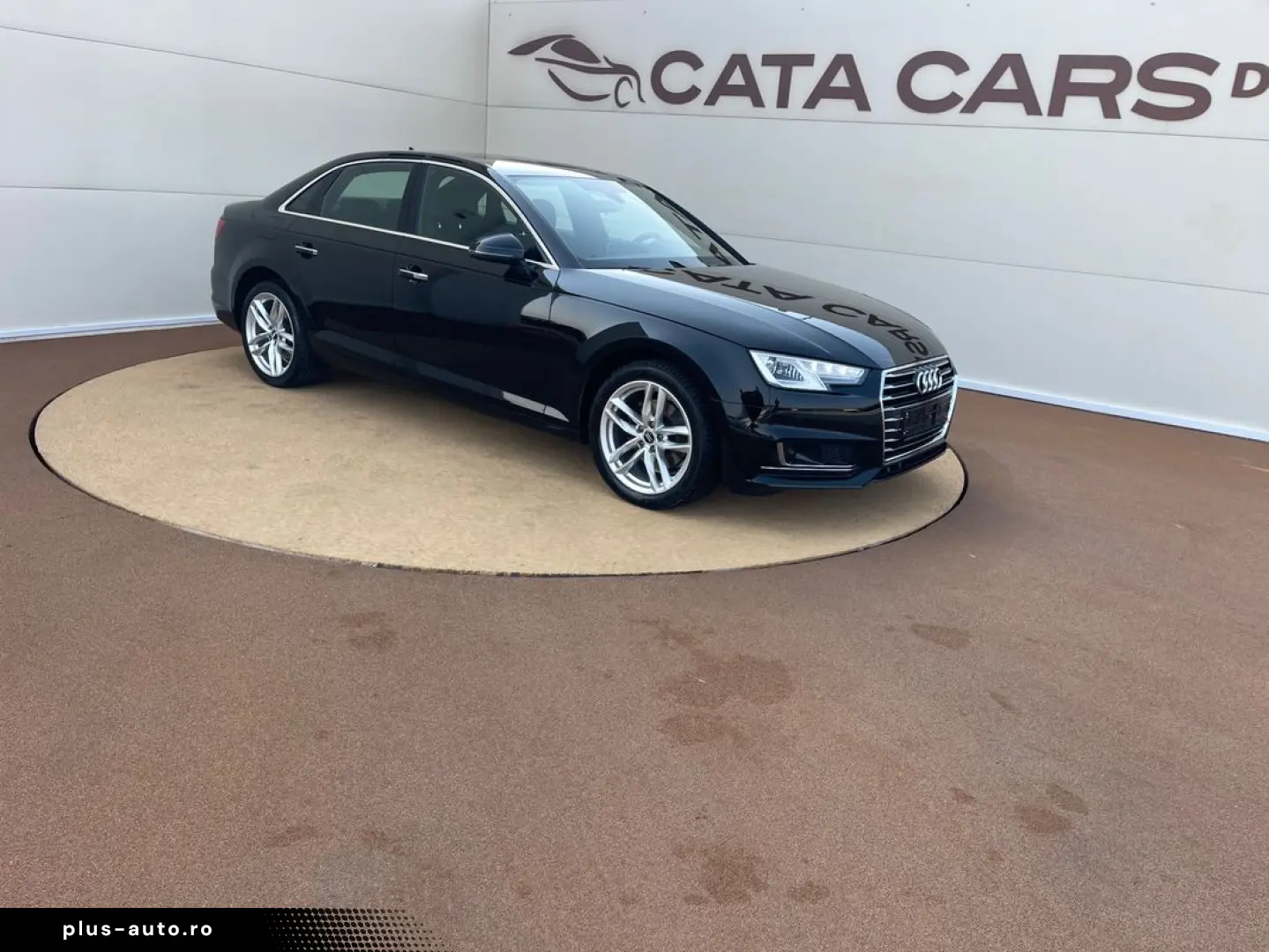 Audi A4 35TDI  150CP BI-Xenon  Distronic  Ambientale  CarPla