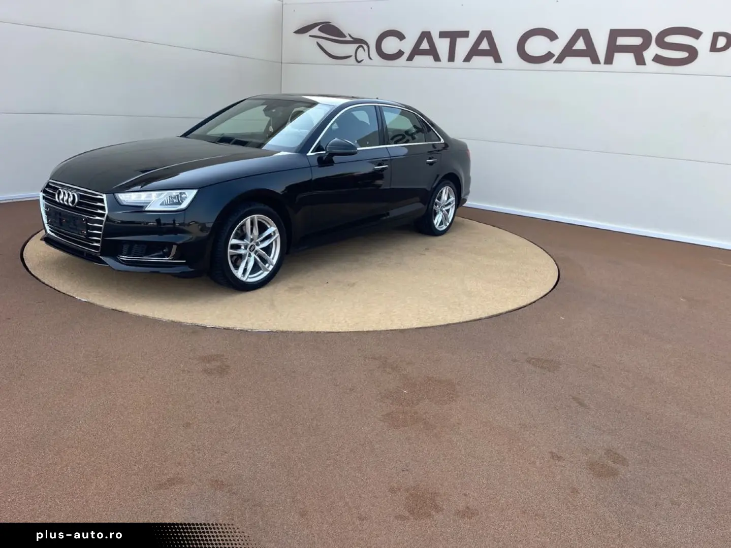 Audi A4 35TDI  150CP BI-Xenon  Distronic  Ambientale  CarPla