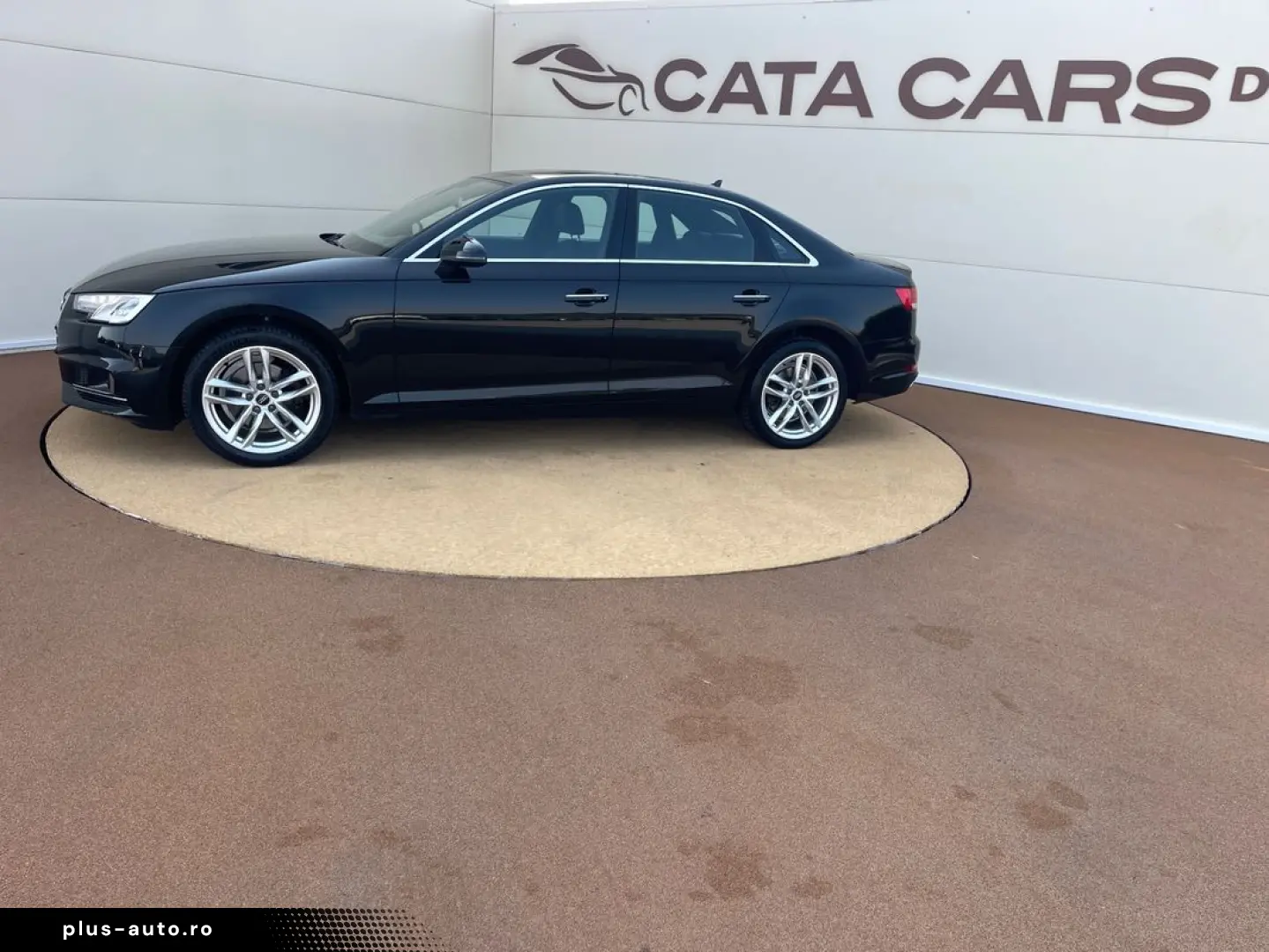 Audi A4 35TDI  150CP BI-Xenon  Distronic  Ambientale  CarPla