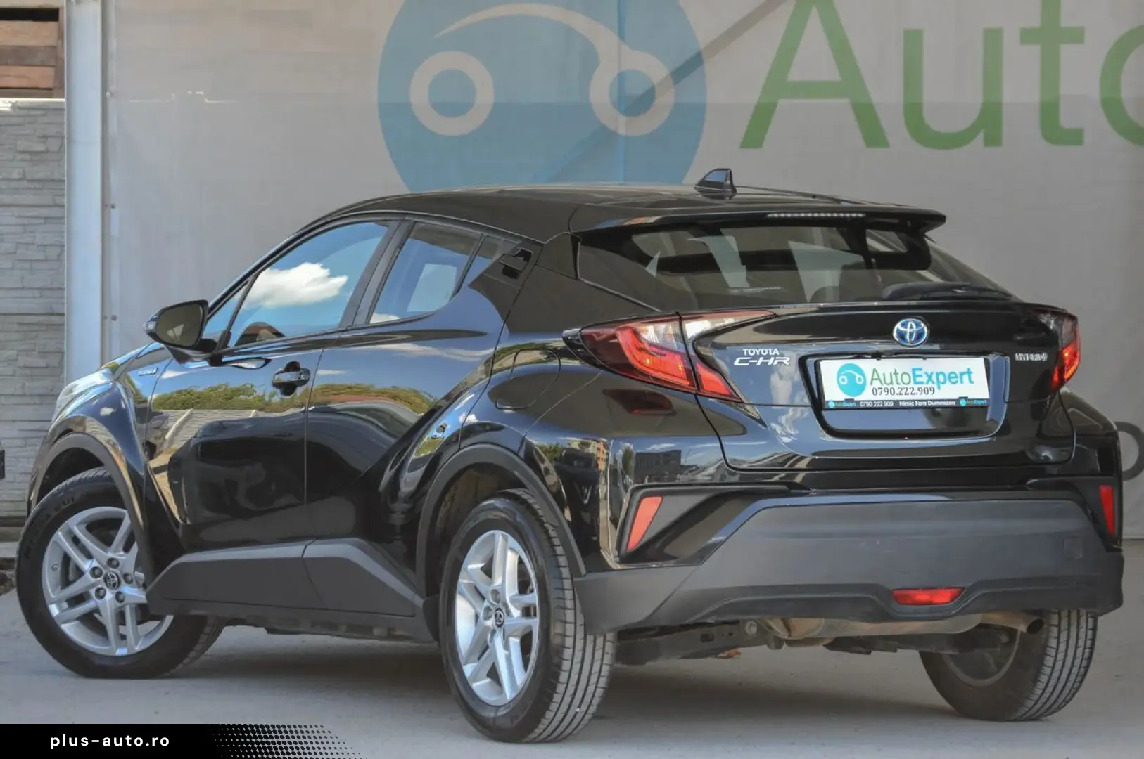 2020 Toyota C-HR Hybrid Business Edition   Automata   Rate F