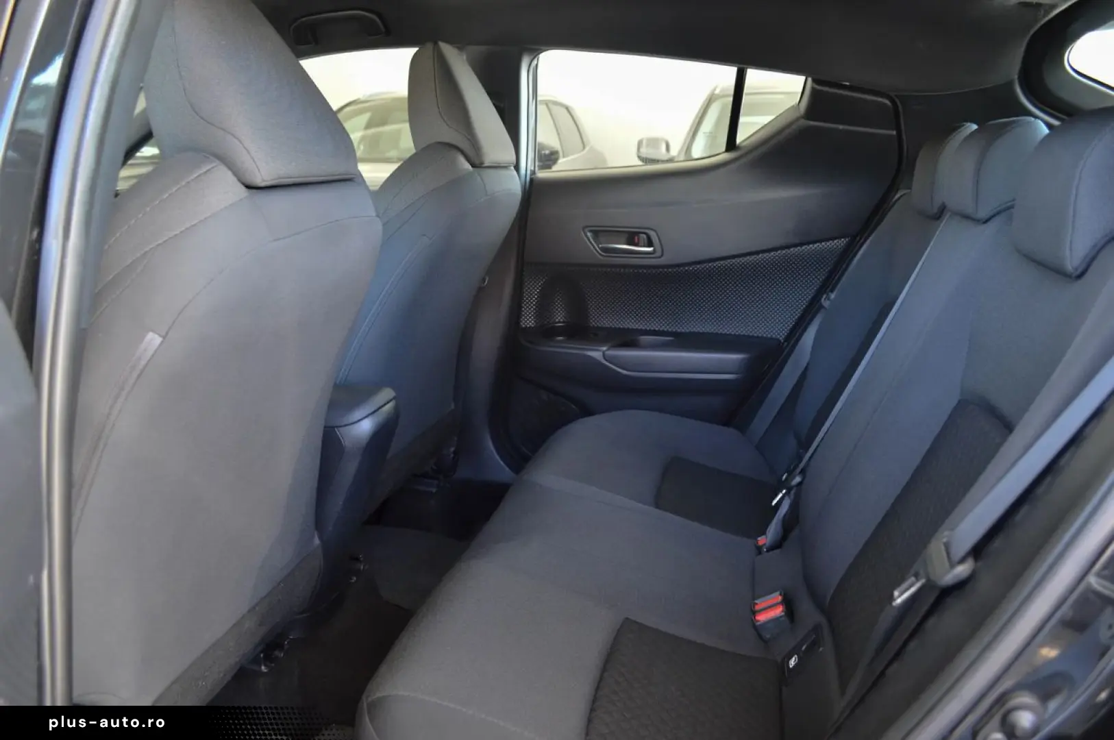 2020 Toyota C-HR Hybrid Business Edition   Automata   Rate F