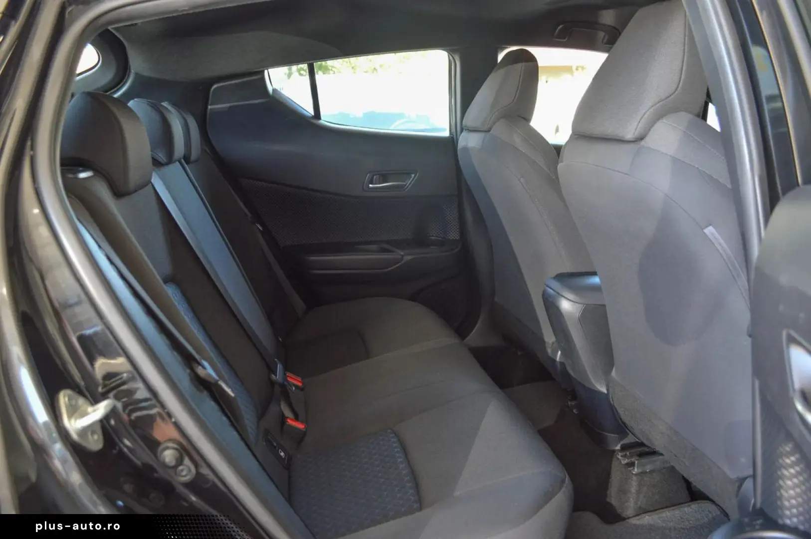 2020 Toyota C-HR Hybrid Business Edition   Automata   Rate F