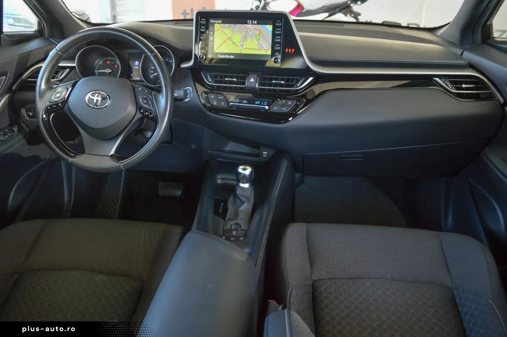 2020 Toyota C-HR Hybrid Business Edition   Automata   Rate F
