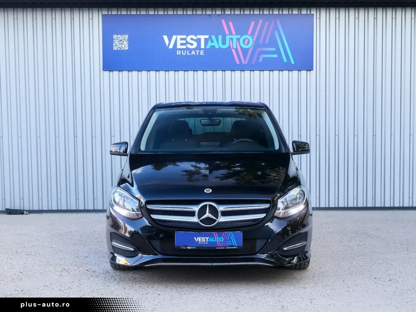 Mercedes-Benz B-180