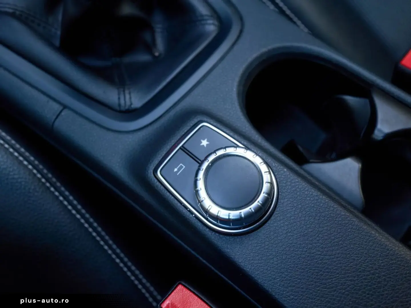 Mercedes-Benz B-180