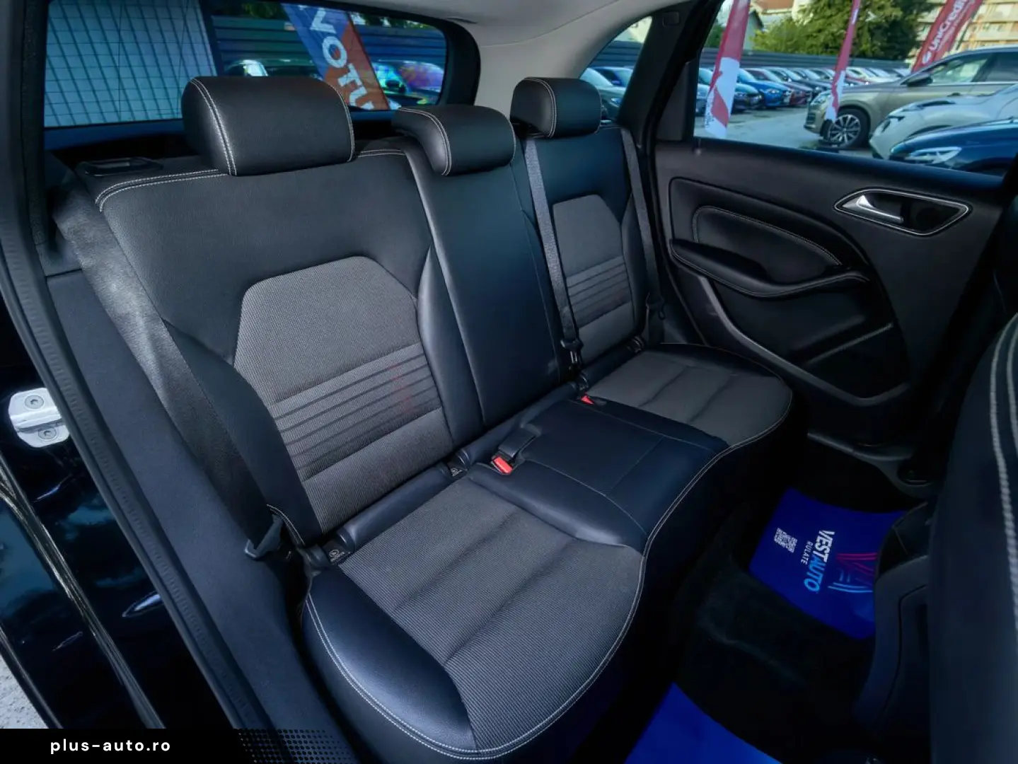 Mercedes-Benz B-180