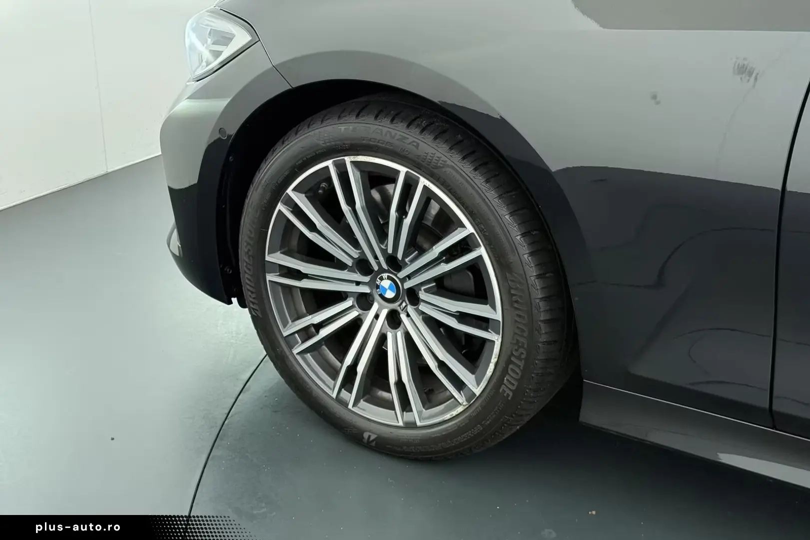 BMW 330i Luxury Line 258cp Automata