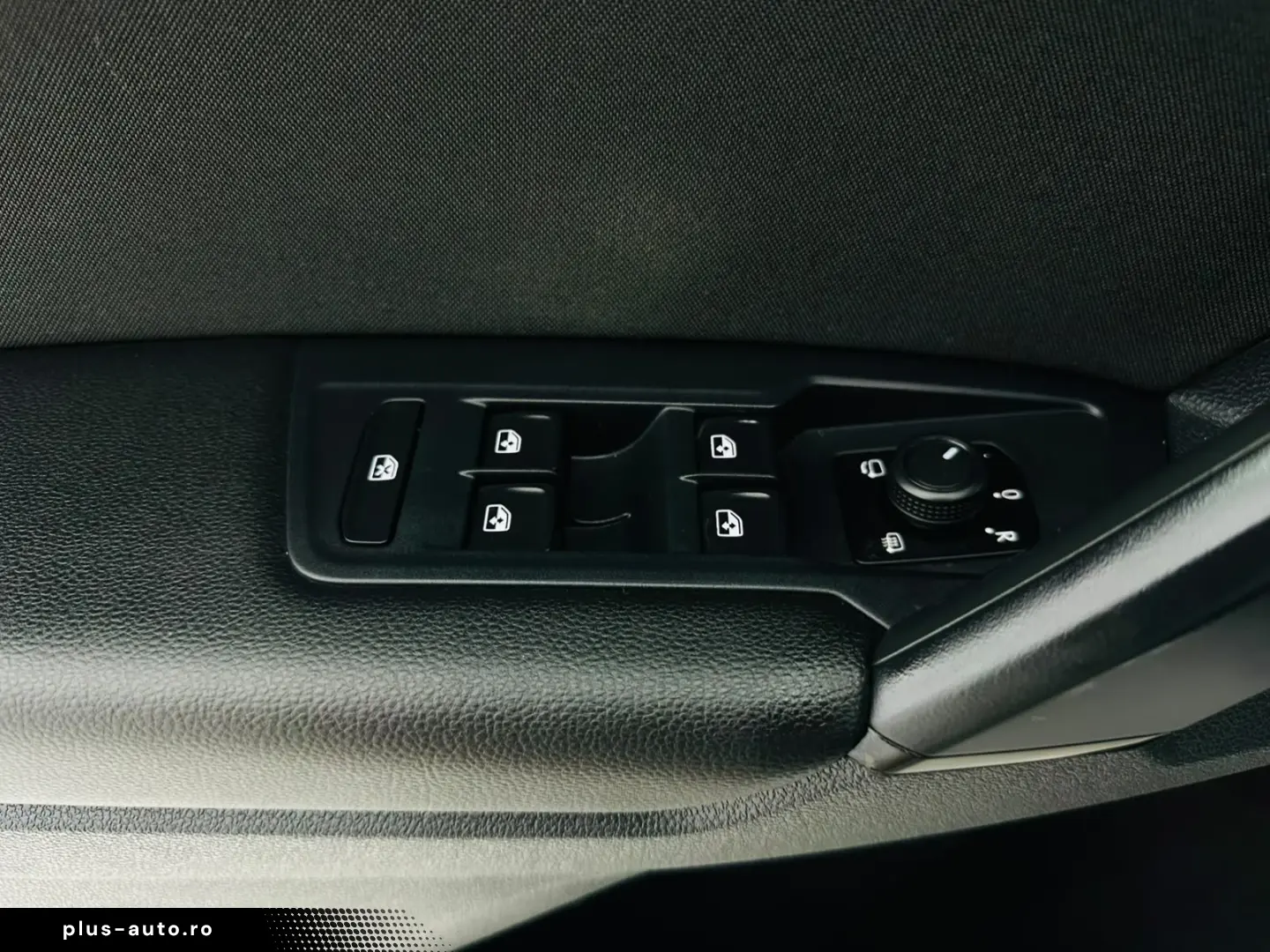 VOLKSWAGEN TIGUAN 2021  2.0D  E6 Garantie 12 Luni Rate Avans