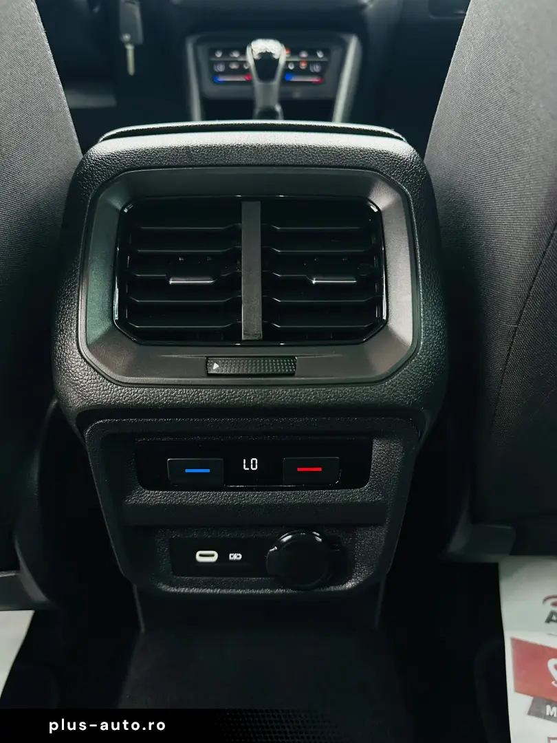 VOLKSWAGEN TIGUAN 2021  2.0D  E6 Garantie 12 Luni Rate Avans