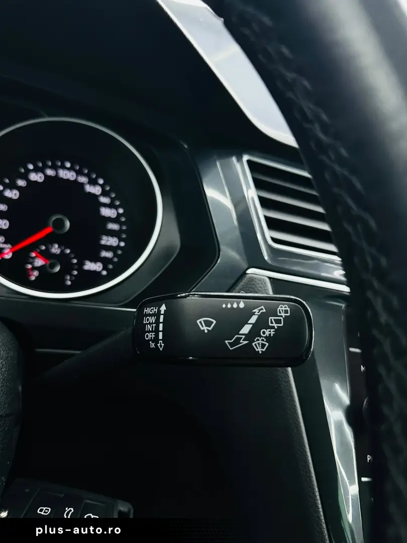 VOLKSWAGEN TIGUAN 2021  2.0D  E6 Garantie 12 Luni Rate Avans