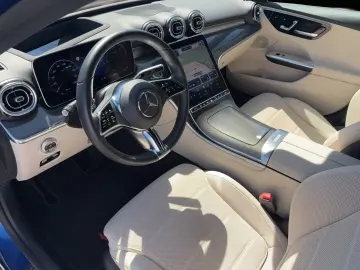 Mercedes-Benz C 300 d   265 CP Masaj Ventilație HUD DISTR
