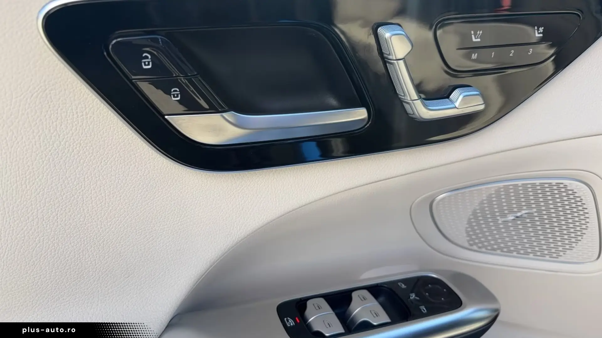 Mercedes-Benz C 300 d   265 CP Masaj Ventilație HUD DISTR