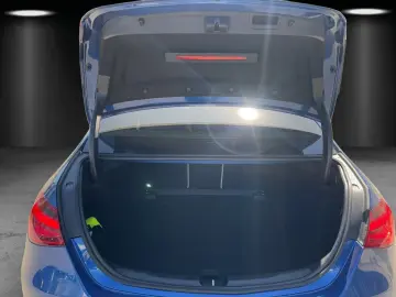 Mercedes-Benz C 300 d   265 CP Masaj Ventilație HUD DISTR