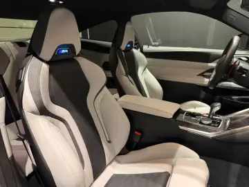 BMW M4 Competition xDrive 530 CP 360  Ventilație   HUD