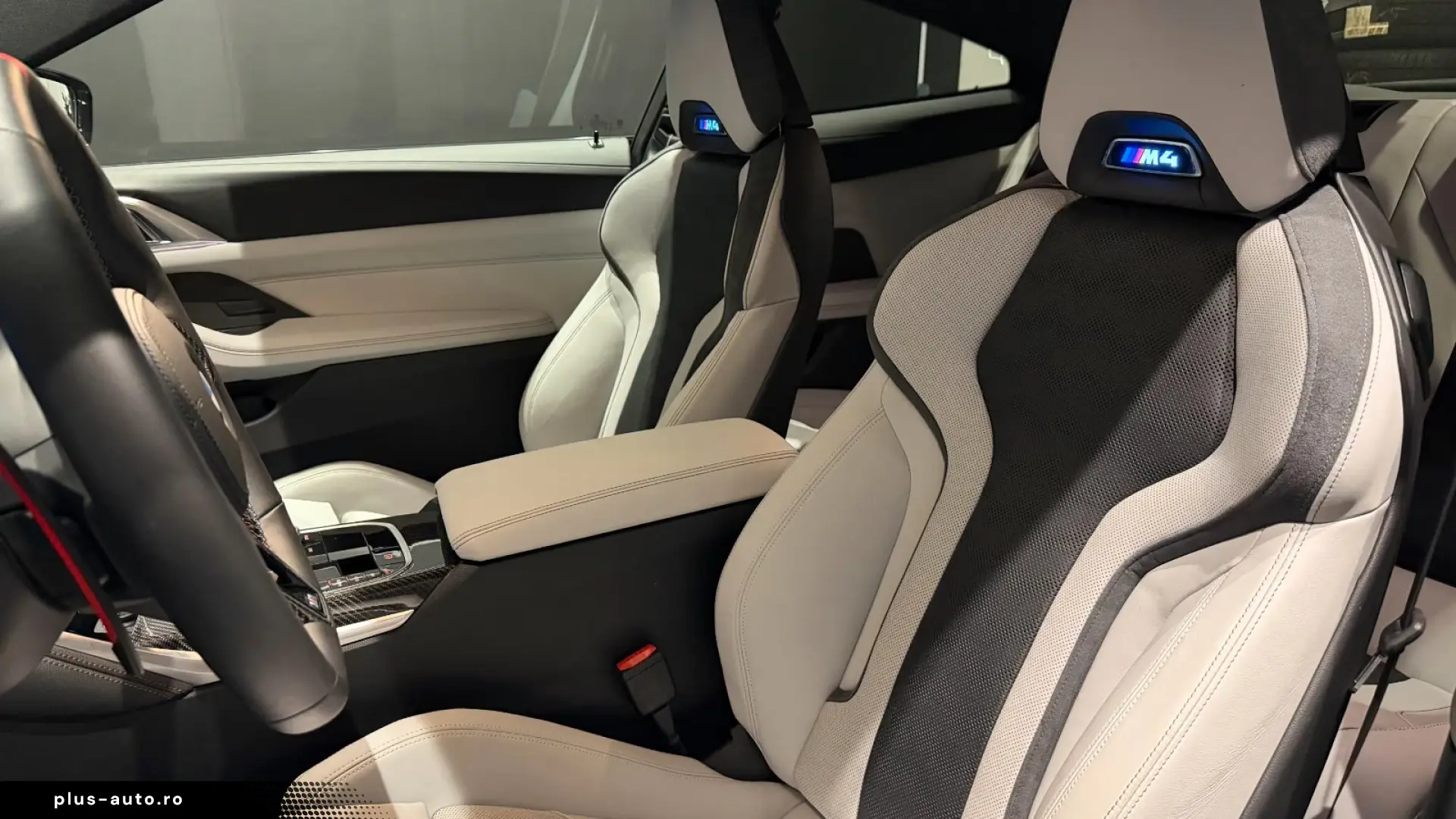 BMW M4 Competition xDrive 530 CP 360  Ventilație   HUD