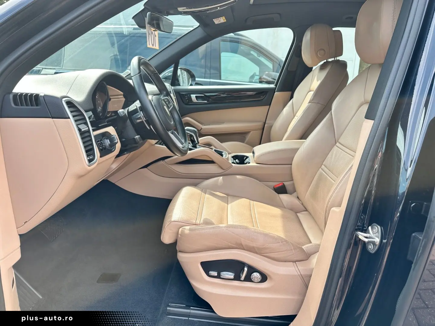 PORSCHE Cayenne E-Hybrid Chrono Plug-in Cam Pan 1.Hand