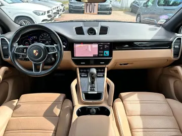 PORSCHE Cayenne E-Hybrid Chrono Plug-in Cam Pan 1.Hand