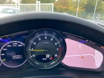 PORSCHE Cayenne E-Hybrid Chrono Plug-in Cam Pan 1.Hand
